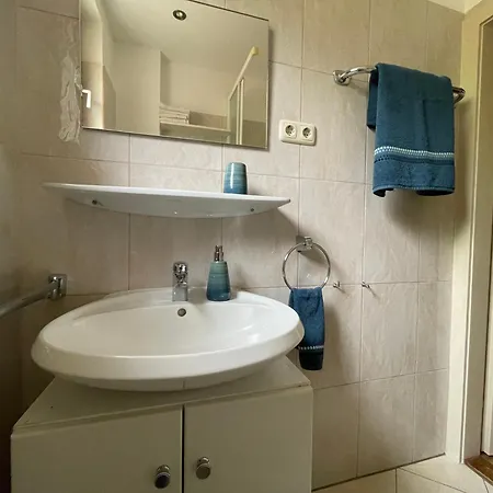 Bei Manda Apartman *